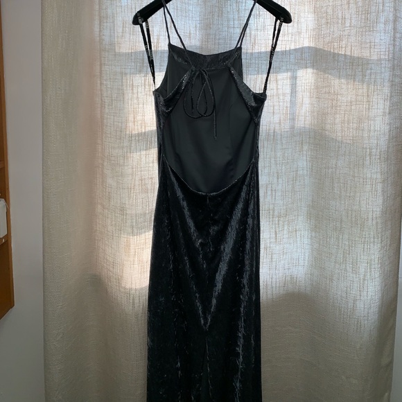 Dress - Picture 2 of 6